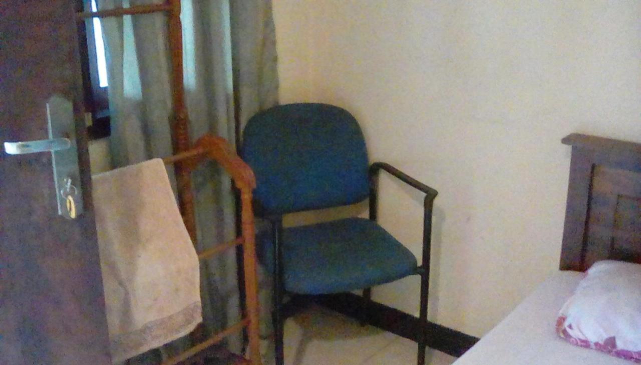 גמפולה Leaf Guest House מראה חיצוני תמונה